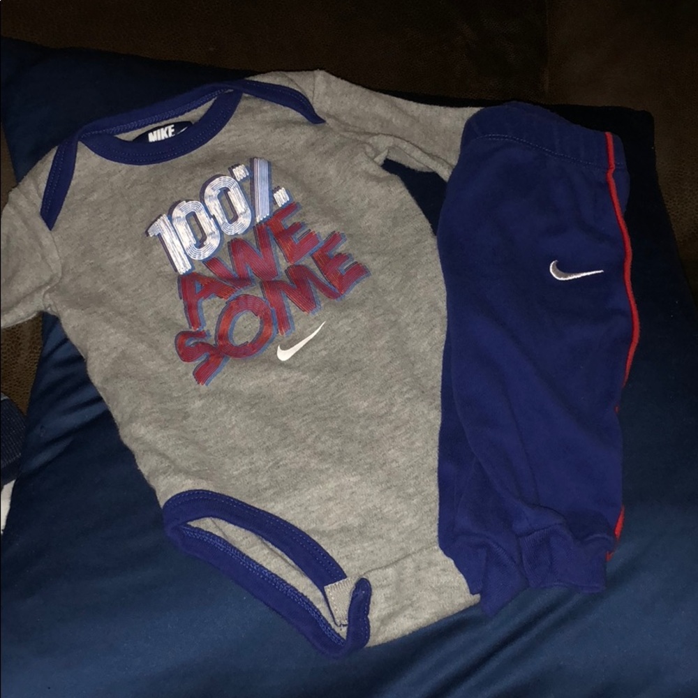 Baby Nike sweatsuit